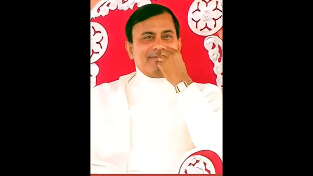 116 మంది ప్రాణాలు పోవడానికి కారణం అతడేనా? ఎవరీ 'భోలే బాబా'? 