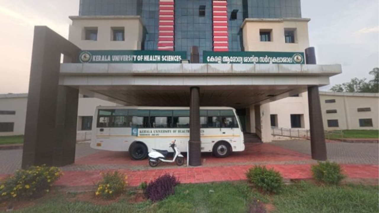 പത്തനംതിട്ടയിലെ നഴ്‌സിംഗ് വിദ്യാര്‍ത്ഥിയുടെ മരണം: അന്വേഷിക്കാൻ ആരോഗ്യ സർവകലാശാല, നിര്‍ദേശം നല്‍കി മന്ത്രി