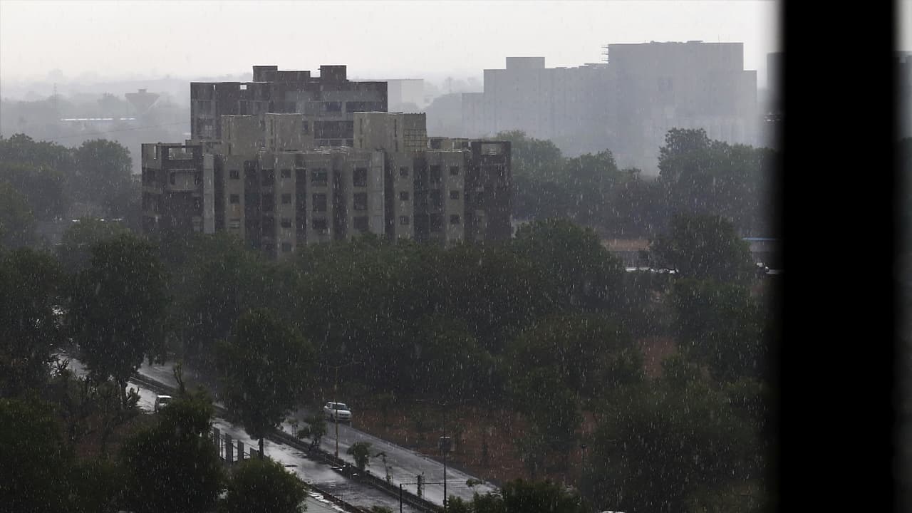 Rain in Kolkata Rain in Kolkata