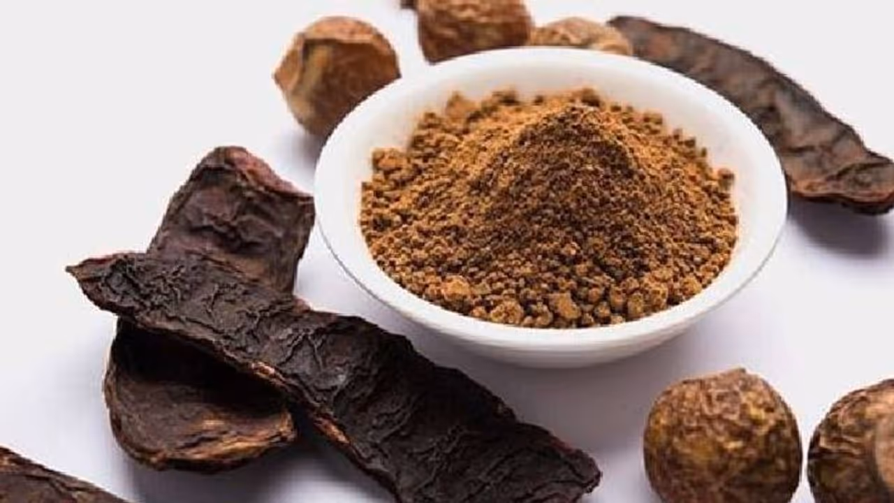 How to Make Herbal Shikakai Shampoo at Home for Hair Growth