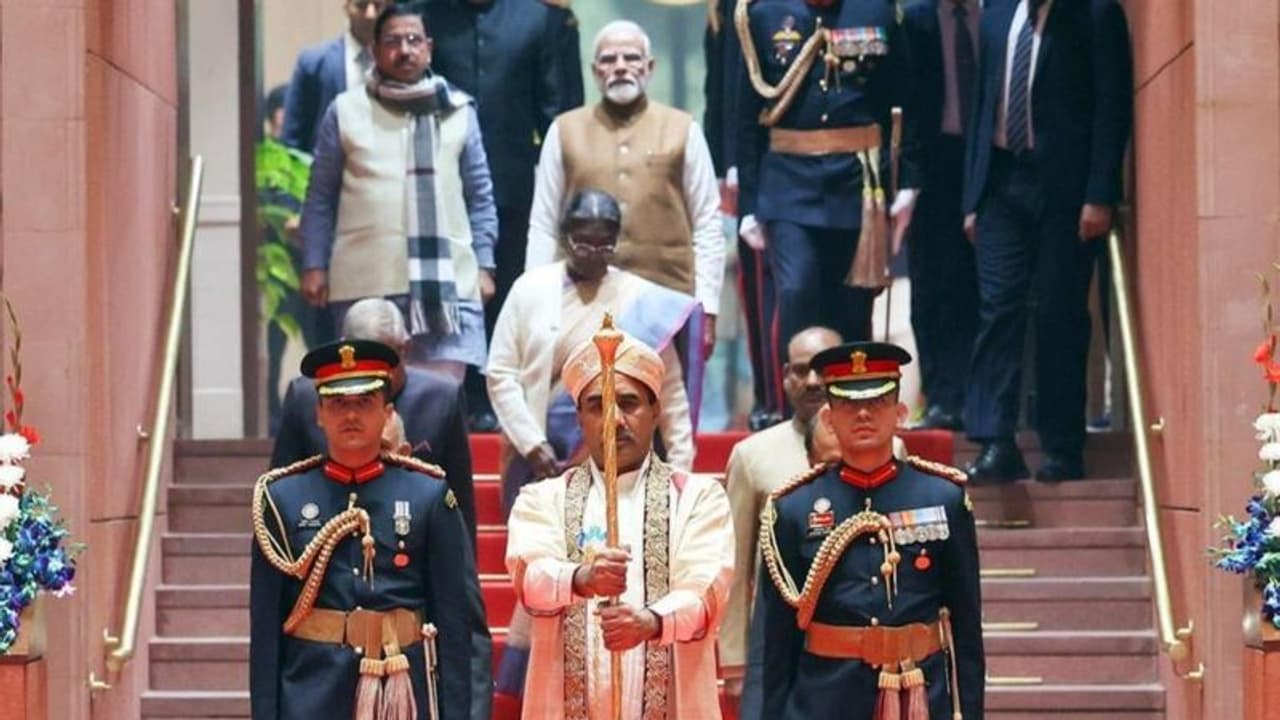 Annamalai: தமிழர்களின் பெருமையான செங்கோலை அவமதித்துவிட்டு புதிய விளக்கம் கொடுப்பதா? அண்ணாமலை காட்டம்