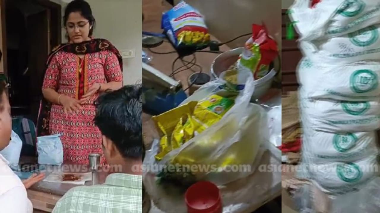 ചായപ്പൊടിയിൽ മായം: മലപ്പുറത്ത് മായം കലര്ന്ന 140 കിലോ ചായപ്പൊടി പിടിച്ചെടുത്തു, സാമ്പിളുകൾ പരിശോധനക്ക് അയച്ചു ചായപ്പൊടിയിൽ മായം: മലപ്പുറത്ത് മായം കലര്ന്ന 140 കിലോ ചായപ്പൊടി പിടിച്ചെടുത്തു, സാമ്പിളുകൾ പരിശോധനക്ക് അയച്ചു