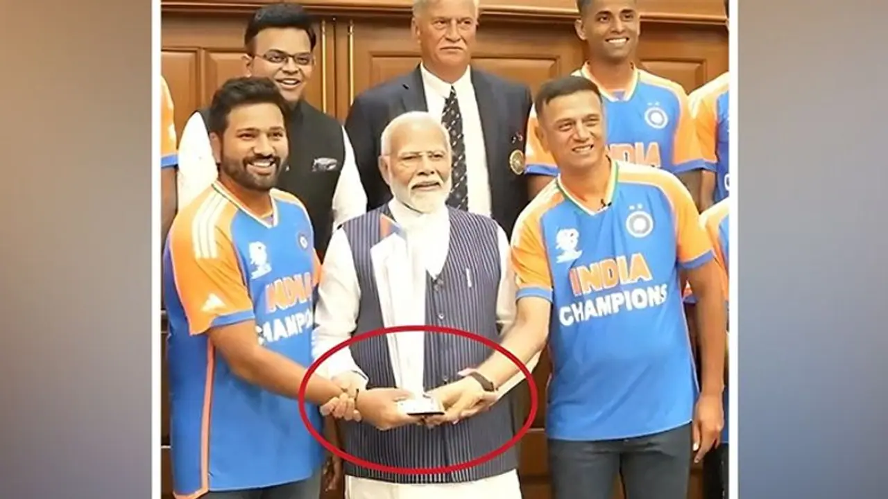 'True leader': PM Modi praised for holding Rohit, Dravid's hands instead of T20 WC 2024 trophy during photo op
