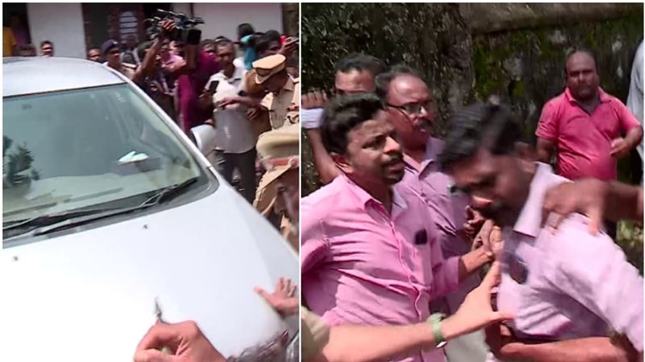 കേന്ദ്രമന്ത്രിയുടെ സന്ദർശനത്തിനിടെ മുതലപ്പൊഴിയിൽ സംഘര്ഷം, സമരരപന്തലിലെത്തി പ്രവര്ത്തകരെ കസ്റ്റഡിയിലെടുത്തു കേന്ദ്രമന്ത്രിയുടെ സന്ദർശനത്തിനിടെ മുതലപ്പൊഴിയിൽ സംഘര്ഷം, സമരരപന്തലിലെത്തി പ്രവര്ത്തകരെ കസ്റ്റഡിയിലെടുത്തു