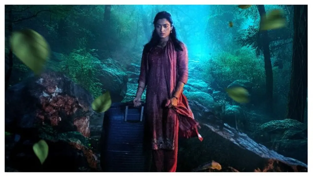 பணத்தாசை யாரை விட்டுச்சு! ராஷ்மிகாவின் 'குபேரா' பட ஃபர்ஸ்ட் லுக் மற்றும் வீடியோவை வெளியிட்ட படக்குழு! 