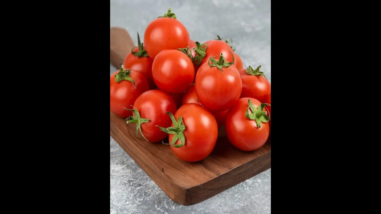 ಪೆಟ್ರೋಲ್, ಹಾಲಿನ ಬಳಿಕ ದುಬಾರಿಯಾದ ತರಕಾರಿ, ಕೆಜಿ 80 ರೂ ದಾಟಿದ ಟೊಮೆಟೋ! ಪೆಟ್ರೋಲ್, ಹಾಲಿನ ಬಳಿಕ ದುಬಾರಿಯಾದ ತರಕಾರಿ, ಕೆಜಿ 80 ರೂ ದಾಟಿದ ಟೊಮೆಟೋ!