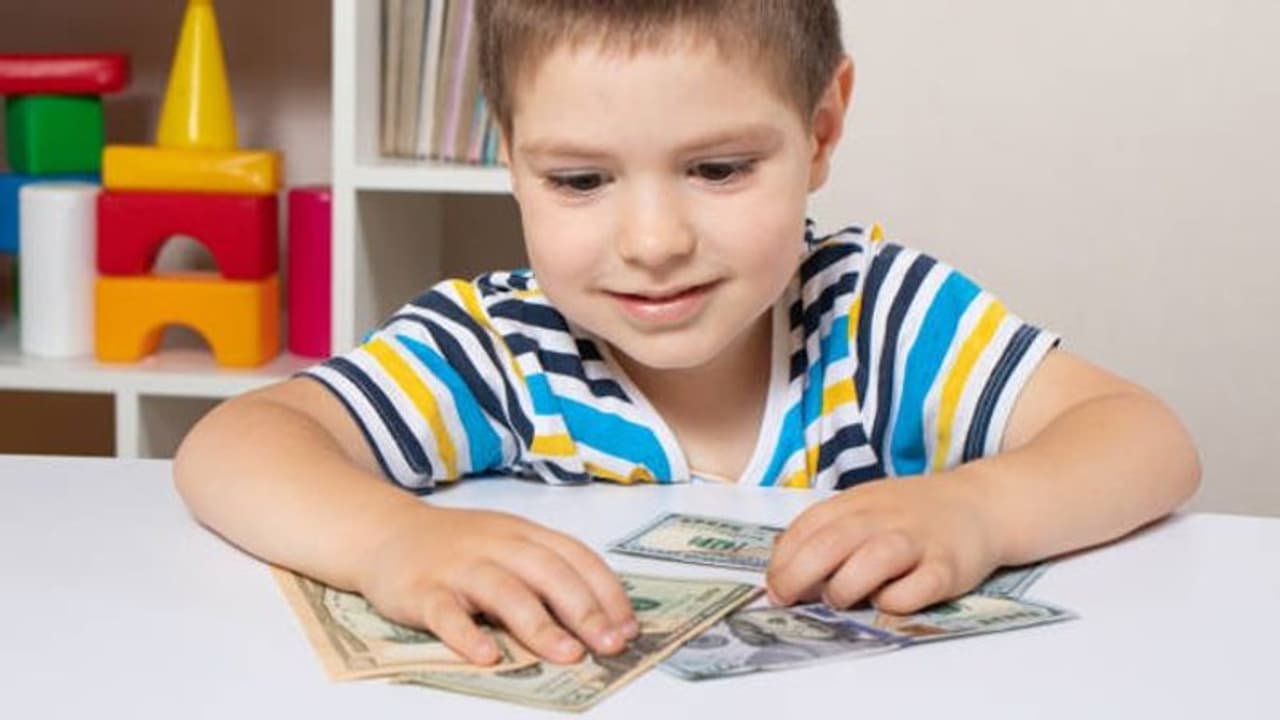 इनकम टैक्स डिपार्टमेंट ने बच्चों की अर्निंग पर टैक्स चुकाने के जारी किए रूल्स, जाने क्या है डिटेल