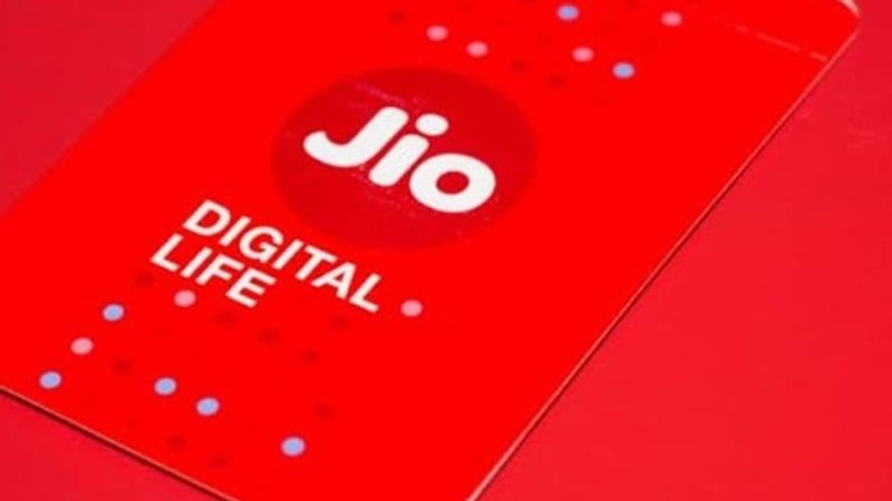 Government's clarification on Airtel, Jio and Vodafone Idea recharge plan hike Government's clarification on Airtel, Jio and Vodafone Idea recharge plan hike