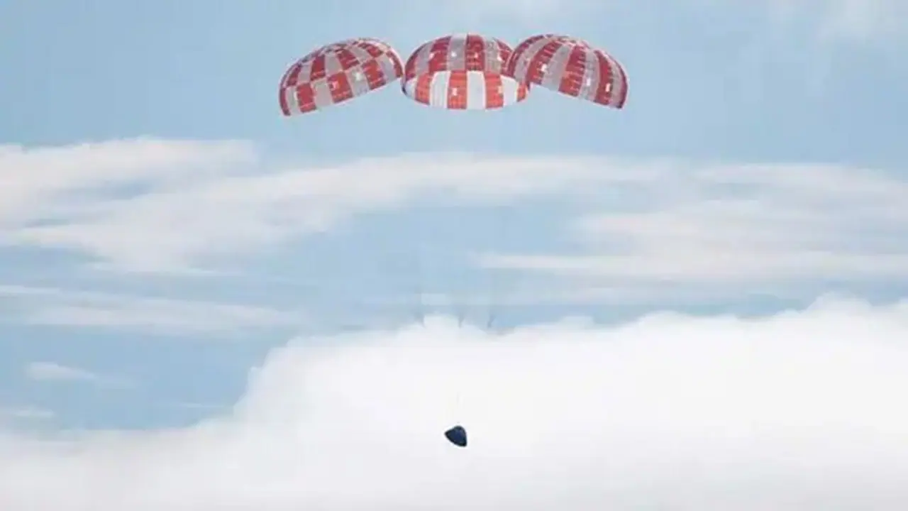 Atmanirbhar Bharat soars: Gaganyaan mission to use Made in India drogue parachutes Atmanirbhar Bharat soars: Gaganyaan mission to use Made in India drogue parachutes