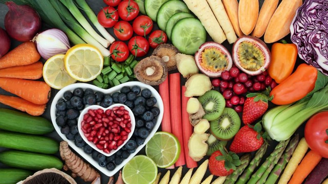 Health Tips : ഇവ കഴിച്ചോളൂ, സ്ട്രെസ് കുറയ്ക്കാം Health Tips : ഇവ കഴിച്ചോളൂ, സ്ട്രെസ് കുറയ്ക്കാം