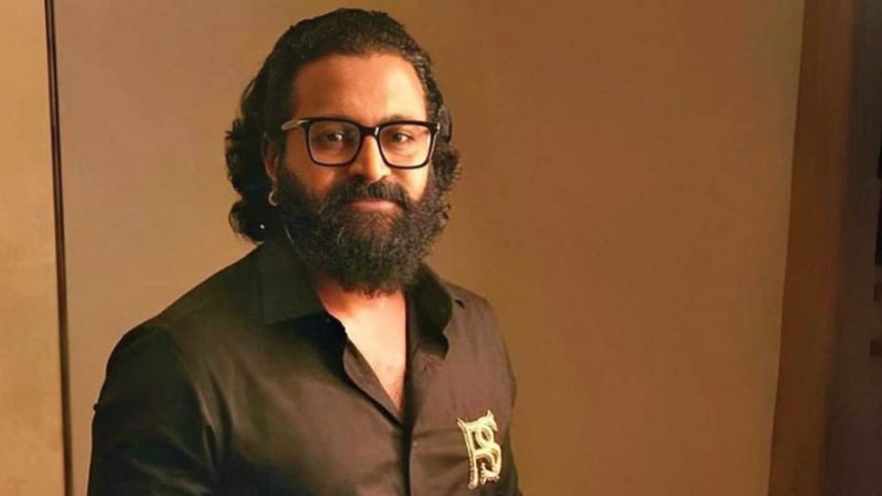 'രാജ്യത്തിന്റെ അഭിമാനം': ആ ചരിത്ര പുരുഷന്റെ റോളില് ഋഷബ് ഷെട്ടി, റിലീസ് തീയതി പ്രഖ്യാപിച്ചു 'രാജ്യത്തിന്റെ അഭിമാനം': ആ ചരിത്ര പുരുഷന്റെ റോളില് ഋഷബ് ഷെട്ടി, റിലീസ് തീയതി പ്രഖ്യാപിച്ചു