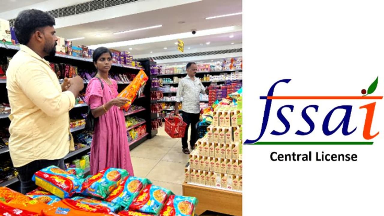 പായ്ക്ക് ചെയ്ത ഭക്ഷണങ്ങളിലെ ഉപ്പ്, പഞ്ചസാര, കൊഴുപ്പ് മറച്ചുവെക്കണ്ട; വലുതാക്കി തന്നെ എഴുതണമെന്ന് എഫ്എസ്എസ്എഐ പായ്ക്ക് ചെയ്ത ഭക്ഷണങ്ങളിലെ ഉപ്പ്, പഞ്ചസാര, കൊഴുപ്പ് മറച്ചുവെക്കണ്ട; വലുതാക്കി തന്നെ എഴുതണമെന്ന് എഫ്എസ്എസ്എഐ