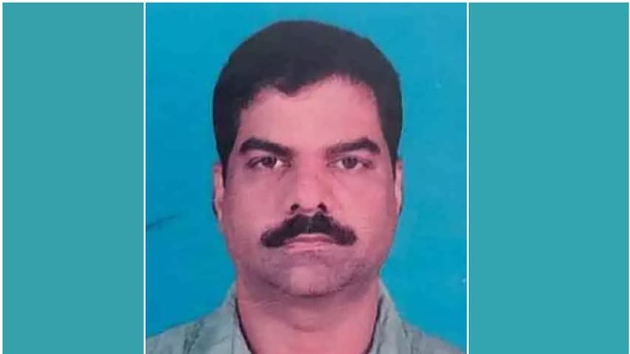 റോഡ് മുറിച്ച് കടക്കുന്നതിനിടെ വാഹനം ഇടിച്ച് പ്രവാസി മലയാളി മരിച്ചു റോഡ് മുറിച്ച് കടക്കുന്നതിനിടെ വാഹനം ഇടിച്ച് പ്രവാസി മലയാളി മരിച്ചു