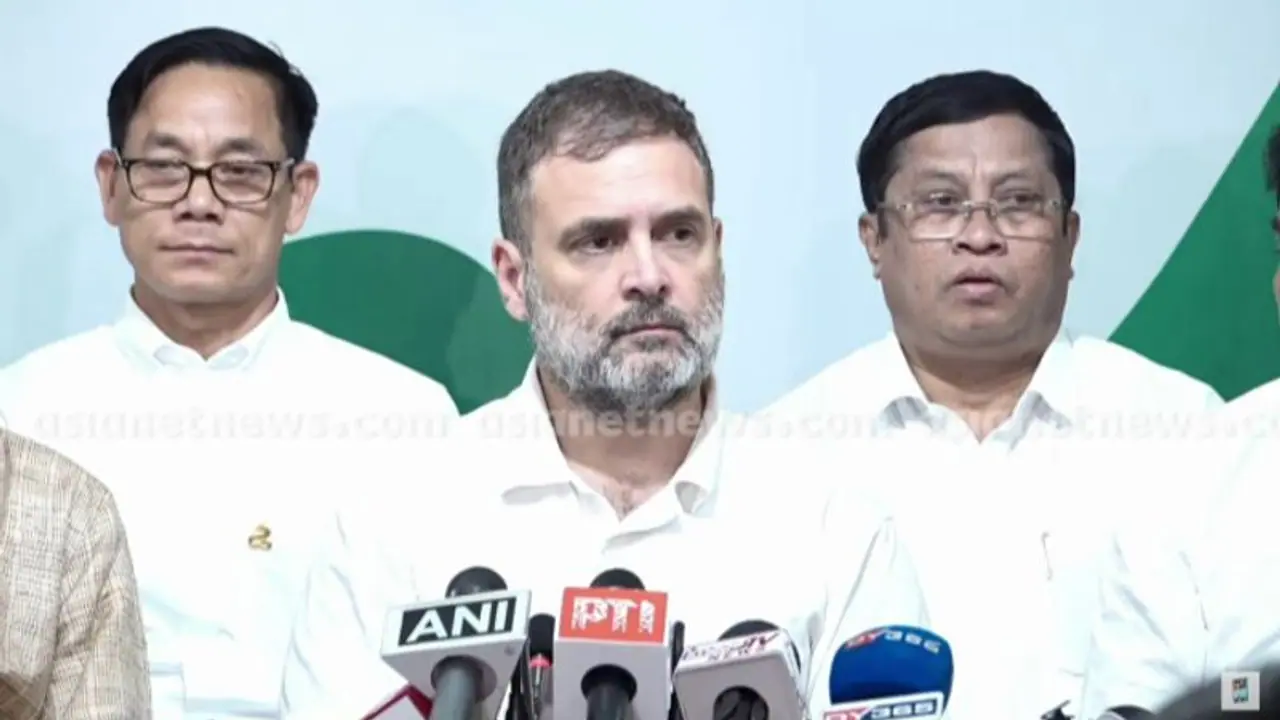 "ಮೊದಲು ನಾನು ಏನು ಹೇಳುತ್ತಿದ್ದೇನೆ ಅನ್ನೋದು ಕೇಳಿಸಿಕೊಳ್ಳಿ" ಸುದ್ದಿಗೋಷ್ಠಿಯಿಂದ ಹೊರ ನಡೆದ ರಾಹುಲ್ ಗಾಂಧಿ