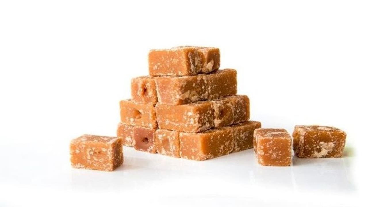 गन्ने के गुड़ के फायदेमंद (Sugarcane jaggery)