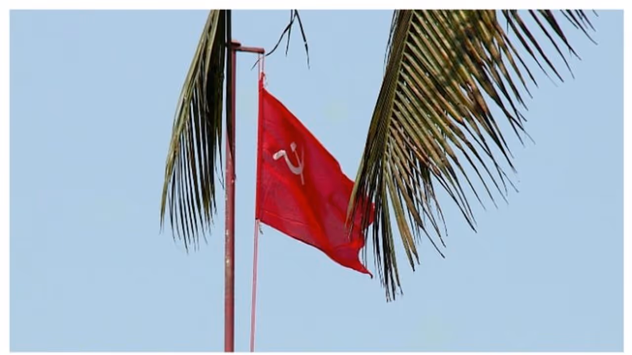 'സിപിഎം സിപിഐ നേതാക്കൾ ജനഹൃദയങ്ങളിൽ നിന്ന് അകന്നു'; പാർട്ടികളുടെ അടിത്തറ തകർന്നെന്ന് സിപിഐ സംസ്ഥാന കൗൺസിൽ 'സിപിഎം സിപിഐ നേതാക്കൾ ജനഹൃദയങ്ങളിൽ നിന്ന് അകന്നു'; പാർട്ടികളുടെ അടിത്തറ തകർന്നെന്ന് സിപിഐ സംസ്ഥാന കൗൺസിൽ