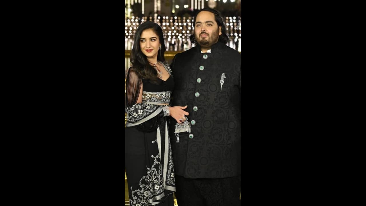 ಇಂದು ಅಂಬಾನಿ ಮಗನ ವೈಭವದ ಮದುವೆ: ವಿವಾಹಕ್ಕೆ 5000 ಕೋಟಿ ಖರ್ಚು?