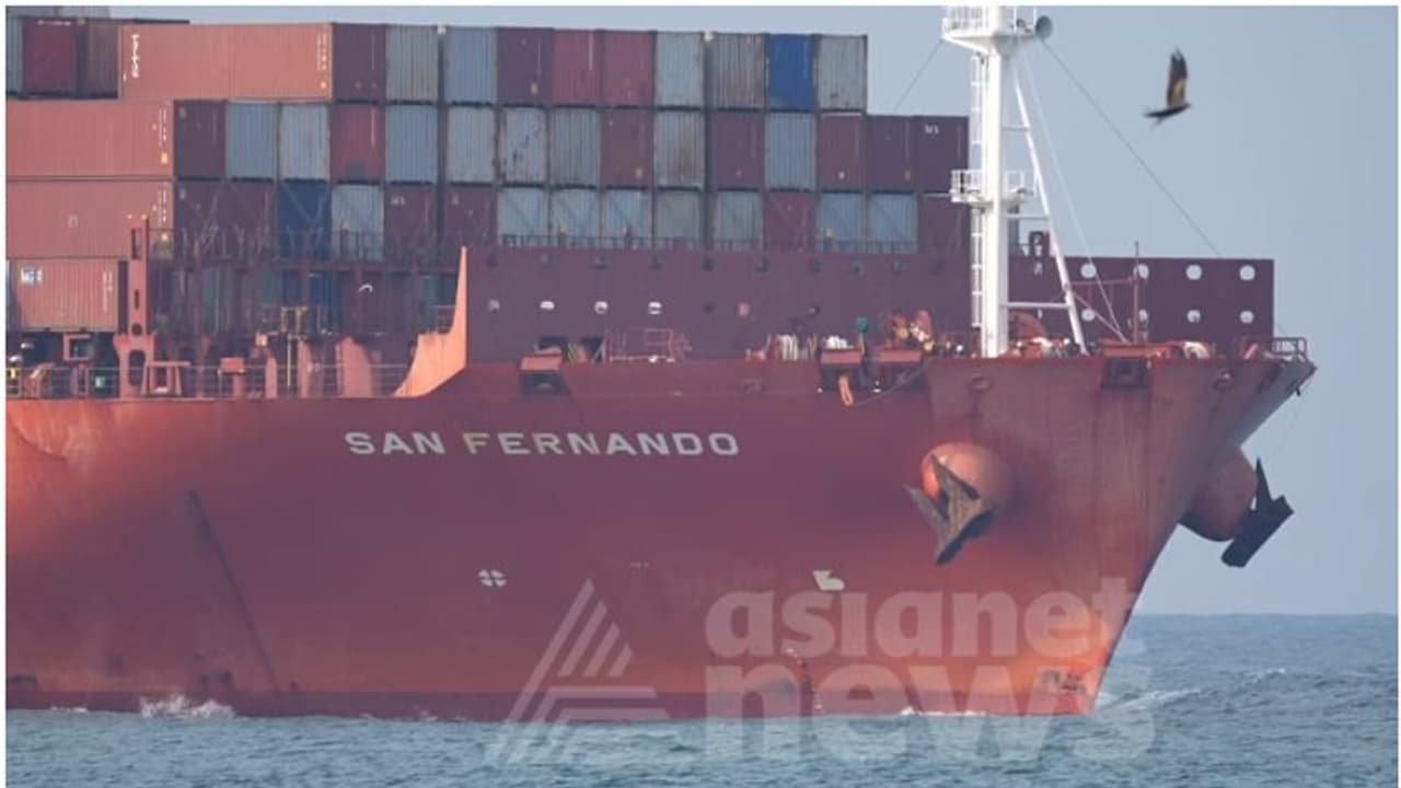 സ്വപ്ന തീരത്ത് സാൻ ഫെർണാണ്ടോ; വിഴിഞ്ഞം തുറമുഖത്തിന്റെ ട്രയൽ റൺ ഇന്ന്, മുഖ്യമന്ത്രി കപ്പലിനെ സ്വീകരിക്കും സ്വപ്ന തീരത്ത് സാൻ ഫെർണാണ്ടോ; വിഴിഞ്ഞം തുറമുഖത്തിന്റെ ട്രയൽ റൺ ഇന്ന്, മുഖ്യമന്ത്രി കപ്പലിനെ സ്വീകരിക്കും