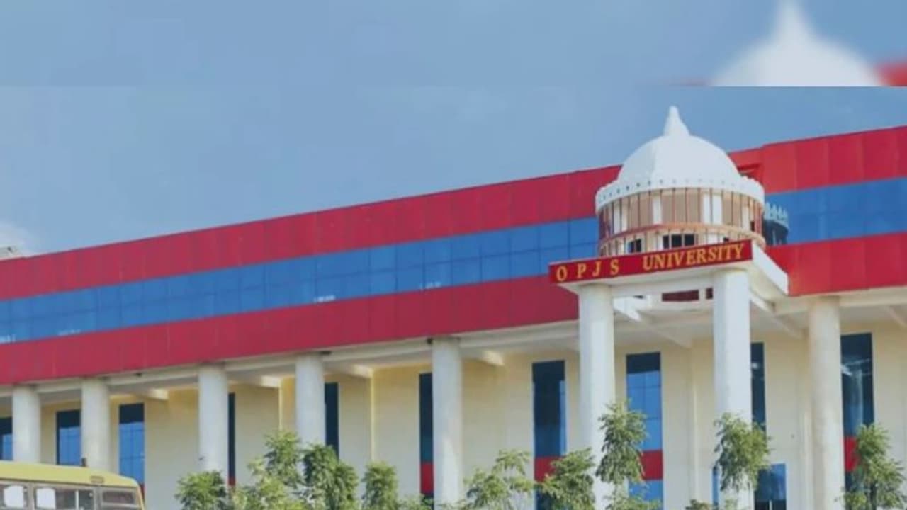 43,409 പേർക്ക് വ്യാജ ബിരുദ സർട്ടിഫിക്കറ്റ്, നടത്തിയത് വമ്പൻ തട്ടിപ്പ്; സർവകലാശാലക്കെതിരെ രാജസ്ഥാനിൽ അന്വേഷണം 43,409 പേർക്ക് വ്യാജ ബിരുദ സർട്ടിഫിക്കറ്റ്, നടത്തിയത് വമ്പൻ തട്ടിപ്പ്; സർവകലാശാലക്കെതിരെ രാജസ്ഥാനിൽ അന്വേഷണം