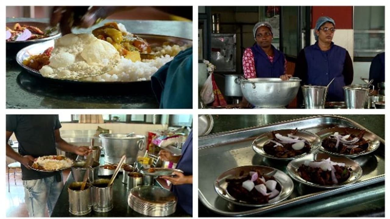 30 രൂപക്ക് തന്നെ ചോറ് വിളമ്പാം; ആശ്വാസത്തിൽ കുടുംബശ്രീ ജനകീയ ഹോട്ടലുകൾ; സബ്സിഡി അരി പുനഃസ്ഥാപിച്ചു 30 രൂപക്ക് തന്നെ ചോറ് വിളമ്പാം; ആശ്വാസത്തിൽ കുടുംബശ്രീ ജനകീയ ഹോട്ടലുകൾ; സബ്സിഡി അരി പുനഃസ്ഥാപിച്ചു