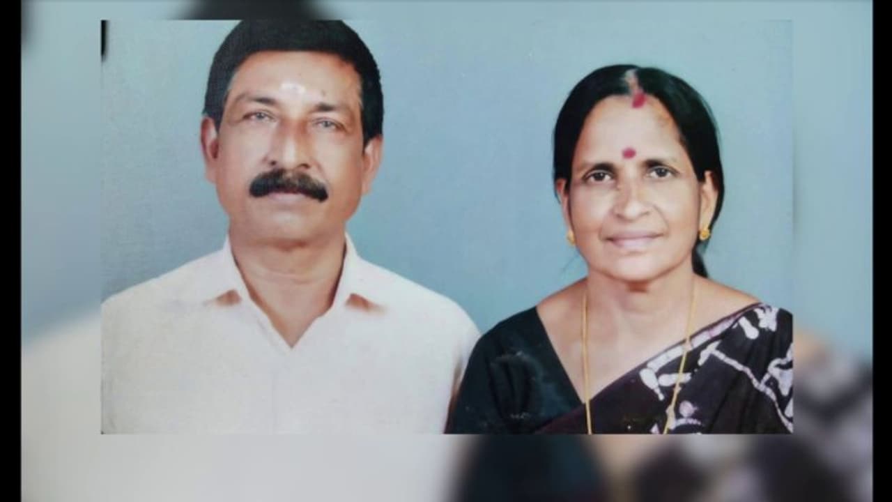 Kerala: Man slits wife's throat to death in Ernakulam; then dies by suicide Kerala: Man slits wife's throat to death in Ernakulam; then dies by suicide