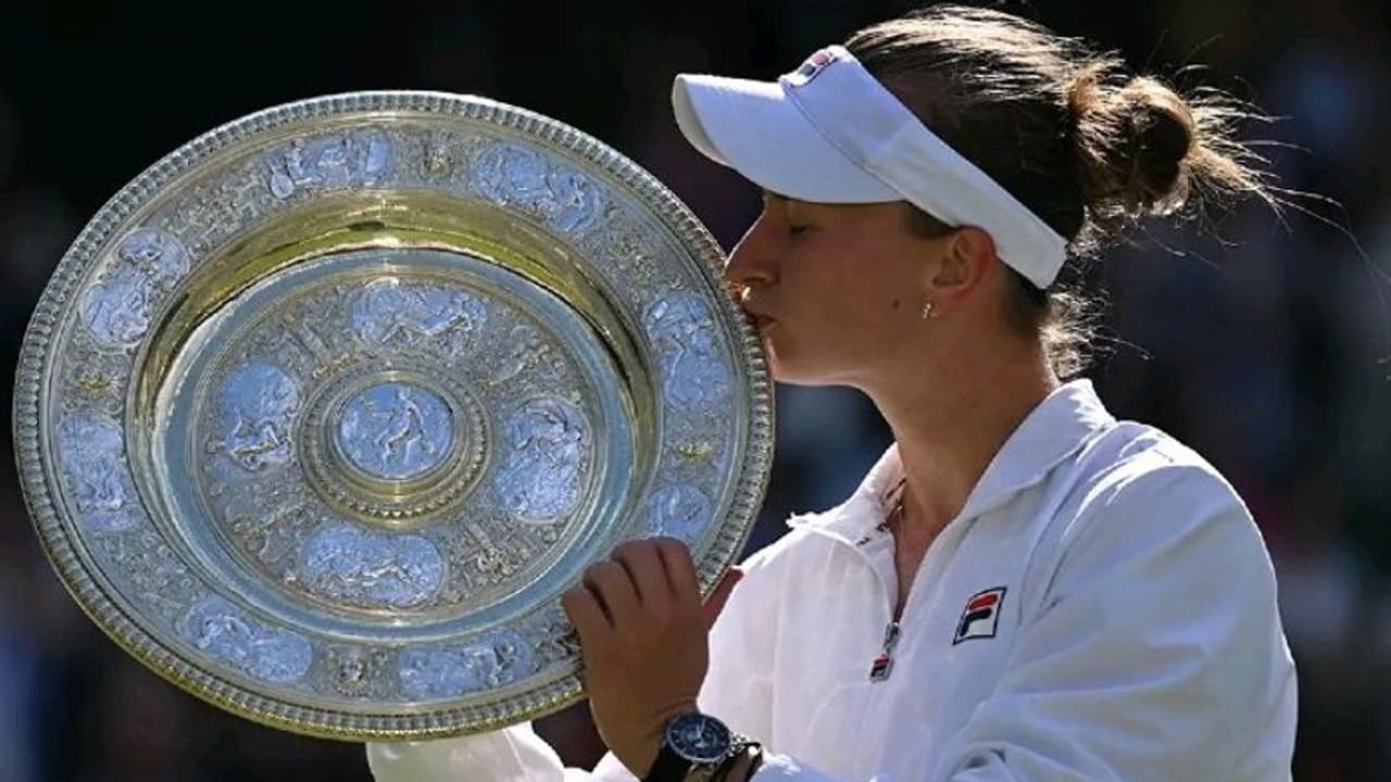 ವಾರೆವ್ಹಾ...ವಿಂಬಲ್ಡನ್ ಗೆದ್ದ ಕ್ರೇಜಿಕೋವಾ! 2ನೇ ಗ್ರ್ಯಾನ್‌ಸ್ಲಾಂ ಕಿರೀಟ ಗೆದ್ದ ಚೆಕ್‌ ಗಣರಾಜ್ಯದ ಟೆನಿಸ್ ತಾರೆ