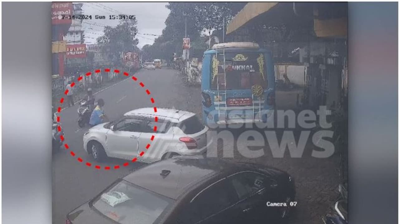 പെട്രോൾ പമ്പ് ജീവനക്കാരനെ കാറിടിച്ച് കൊല്ലാൻ ശ്രമിച്ച പൊലീസുകാരൻ അറസ്റ്റിൽ പെട്രോൾ പമ്പ് ജീവനക്കാരനെ കാറിടിച്ച് കൊല്ലാൻ ശ്രമിച്ച പൊലീസുകാരൻ അറസ്റ്റിൽ