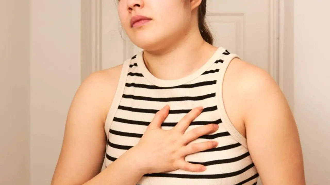 നെഞ്ചെരിച്ചിൽ ഉണ്ടാക്കുന്ന എട്ട് ഭക്ഷണങ്ങൾ