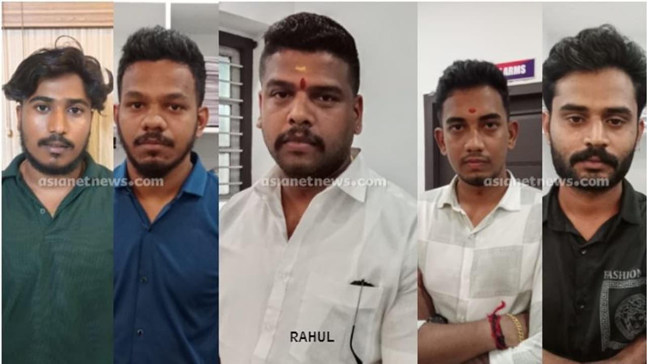 ഫേയ്സ്ബുക്കിൽ കമന്റിട്ട ബിജെപി മുൻ കൗൺസിലറുടെ വീടിനുനേരെ ആക്രമണം; യുവമോർച്ച നേതാവ് ഉൾപ്പെടെ 5 പേർ അറസ്റ്റിൽ ഫേയ്സ്ബുക്കിൽ കമന്റിട്ട ബിജെപി മുൻ കൗൺസിലറുടെ വീടിനുനേരെ ആക്രമണം; യുവമോർച്ച നേതാവ് ഉൾപ്പെടെ 5 പേർ അറസ്റ്റിൽ