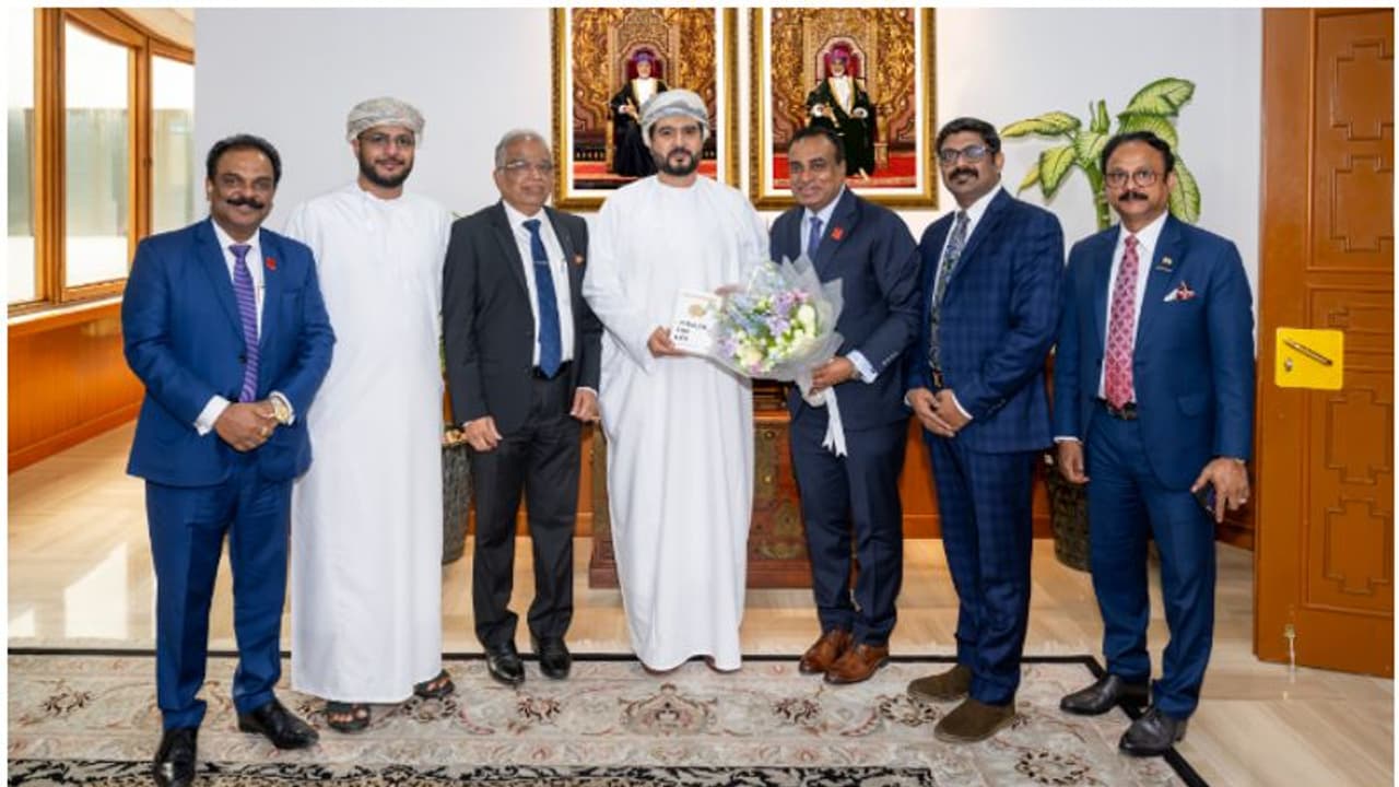 സമഗ്ര സാമ്പത്തിക പങ്കാളിത്ത കരാർ ഇന്ത്യ ഒമാൻ വ്യാപാര വളർച്ചക്ക് വഴിയൊരുക്കുമെന്ന് മന്ത്രി ഖൈസ് അൽ യൂസുഫ് സമഗ്ര സാമ്പത്തിക പങ്കാളിത്ത കരാർ ഇന്ത്യ ഒമാൻ വ്യാപാര വളർച്ചക്ക് വഴിയൊരുക്കുമെന്ന് മന്ത്രി ഖൈസ് അൽ യൂസുഫ്