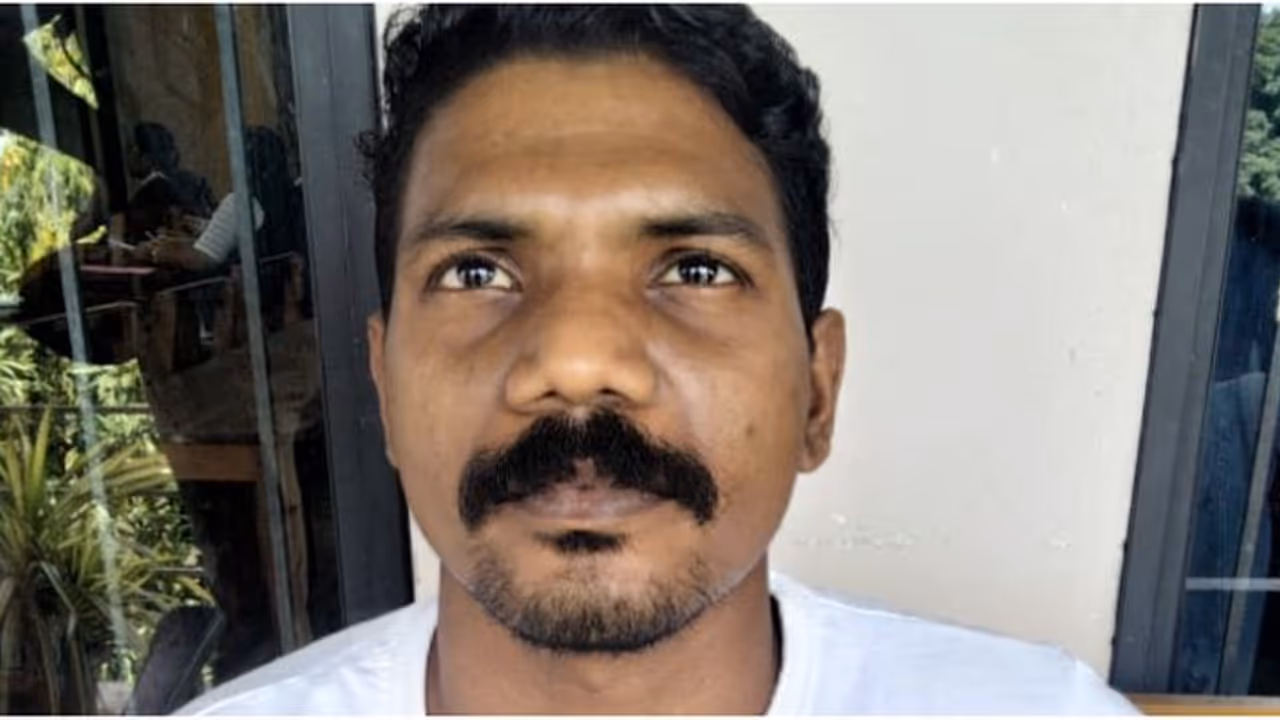 ജോലി കഴിഞ്ഞ് വീട്ടിലേക്ക് പോകുകയായിരുന്ന യുവതിക്കുനേരേ ലൈംഗികാതിക്രമം, പ്രതിക്ക് 2 വർഷം തടവും പിഴയും ശിക്ഷ ജോലി കഴിഞ്ഞ് വീട്ടിലേക്ക് പോകുകയായിരുന്ന യുവതിക്കുനേരേ ലൈംഗികാതിക്രമം, പ്രതിക്ക് 2 വർഷം തടവും പിഴയും ശിക്ഷ