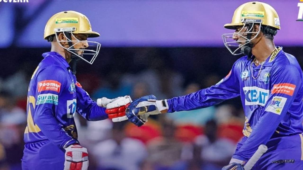 திருச்சியை அசால்ட்டா ஊதி தள்ளிய லைகா – கோவை கிங்ஸ்கிற்கு கிடைத்த 4 ஆவது வெற்றி – பட்டியலில் டாப் இடம்! திருச்சியை அசால்ட்டா ஊதி தள்ளிய லைகா – கோவை கிங்ஸ்கிற்கு கிடைத்த 4 ஆவது வெற்றி – பட்டியலில் டாப் இடம்!