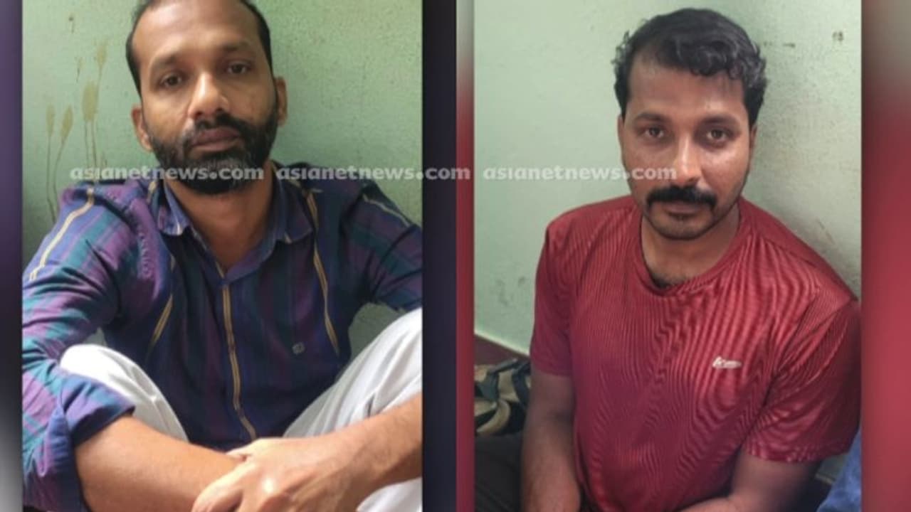 തടിയന്റെവിട നസീറിന്റെ സഹോദരൻ ഉള്പ്പെടെ രണ്ട് മലയാളികള് കോയമ്പത്തൂരിൽ അറസ്റ്റിൽ തടിയന്റെവിട നസീറിന്റെ സഹോദരൻ ഉള്പ്പെടെ രണ്ട് മലയാളികള് കോയമ്പത്തൂരിൽ അറസ്റ്റിൽ