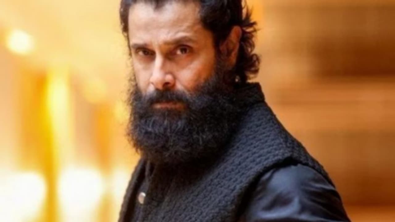 ശാന്തകുമാര്‍ക്കൊപ്പം ചിയാൻ 63, വിക്രം ചിത്രത്തിന്റെ അപ്‍ഡേറ്റ് പുറത്ത്