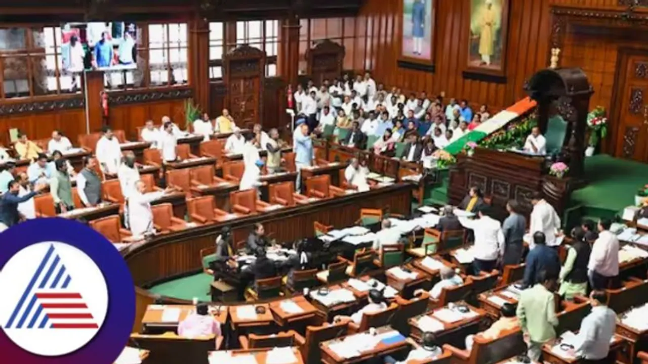 ವಾಲ್ಮೀಕಿ ನಿಗಮದ ಹಗರಣದಲ್ಲಿ ಸಿಎಂ, ಡಿಸಿಎಂ ಸಿಲುಕಿಸಲು ತನಿಖೆ ನಡೆಸುತ್ತಿರುವ ಇ.ಡಿ ಯತ್ನ: ಪಂಚ ಸಚಿವರು ವಾಲ್ಮೀಕಿ ನಿಗಮದ ಹಗರಣದಲ್ಲಿ ಸಿಎಂ, ಡಿಸಿಎಂ ಸಿಲುಕಿಸಲು ತನಿಖೆ ನಡೆಸುತ್ತಿರುವ ಇ.ಡಿ ಯತ್ನ: ಪಂಚ ಸಚಿವರು