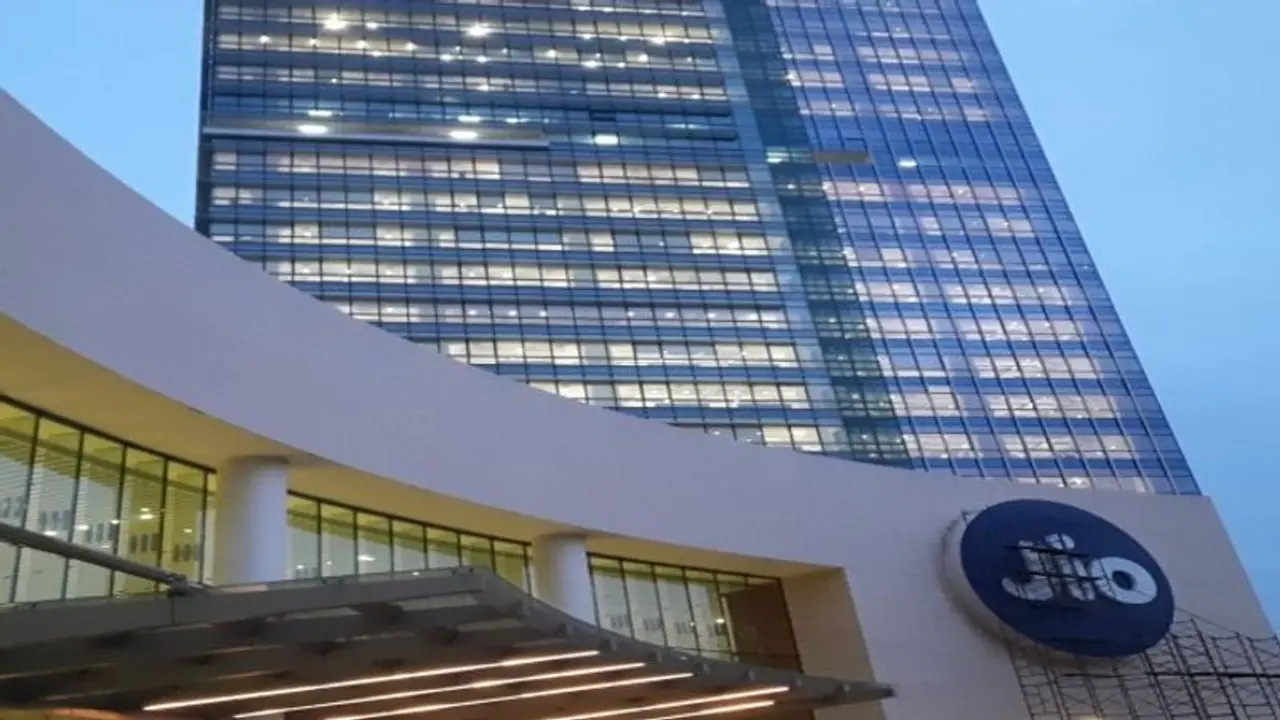 लेटेस्ट ऑफरः Jio का नया 999 रुपये का प्रीपेड प्लान, जानें बेनीफिट्स और डेली डेटा कास्ट डिटेल्स लेटेस्ट ऑफरः Jio का नया 999 रुपये का प्रीपेड प्लान, जानें बेनीफिट्स और डेली डेटा कास्ट डिटेल्स