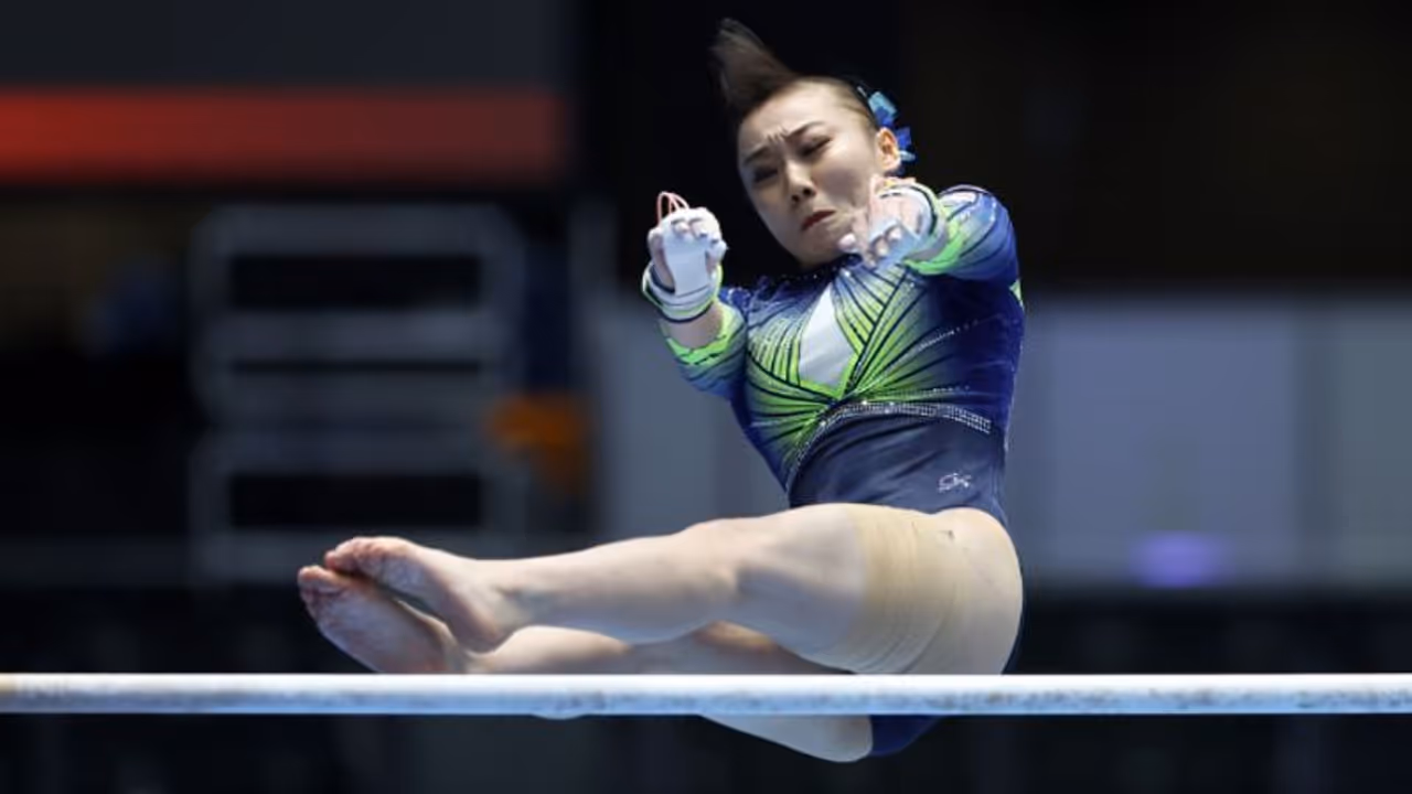 19 ാം വയസില് വലിയും കുടിയും! ജപ്പാന്റെ വനിതാ ജിംനാസ്റ്റിക്സ് ക്യാപ്റ്റന് കടുത്ത ശിക്ഷ, ഒളിംപിക്സിന് വേണ്ട 19 ാം വയസില് വലിയും കുടിയും! ജപ്പാന്റെ വനിതാ ജിംനാസ്റ്റിക്സ് ക്യാപ്റ്റന് കടുത്ത ശിക്ഷ, ഒളിംപിക്സിന് വേണ്ട