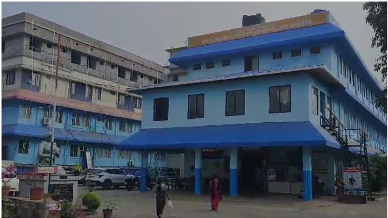 സിപിഐ നേതാവ് അപമാനിച്ചതായി പരാതി; നേഴ്സിനെ പിരിച്ചുവിട്ടെന്ന് ആക്ഷേപം, യുവതിയുടെ സഹോദരൻ ആക്രമിച്ചതായി പ്രതിയും