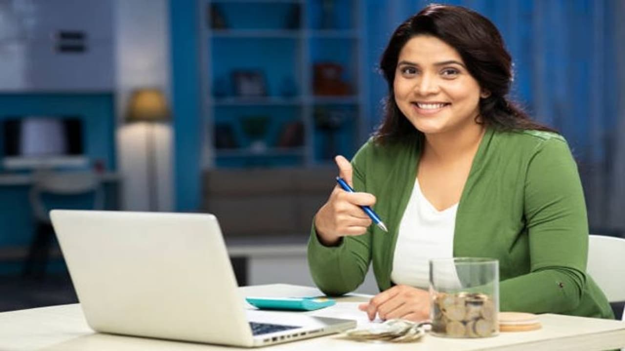 Union Budget 2024 25 ట్యాక్స్ పేయర్స్ కు రూ.17వేలు ఆదా...ఎలాగో తెలుసా? Union Budget 2024 25 ట్యాక్స్ పేయర్స్ కు రూ.17వేలు ఆదా...ఎలాగో తెలుసా?