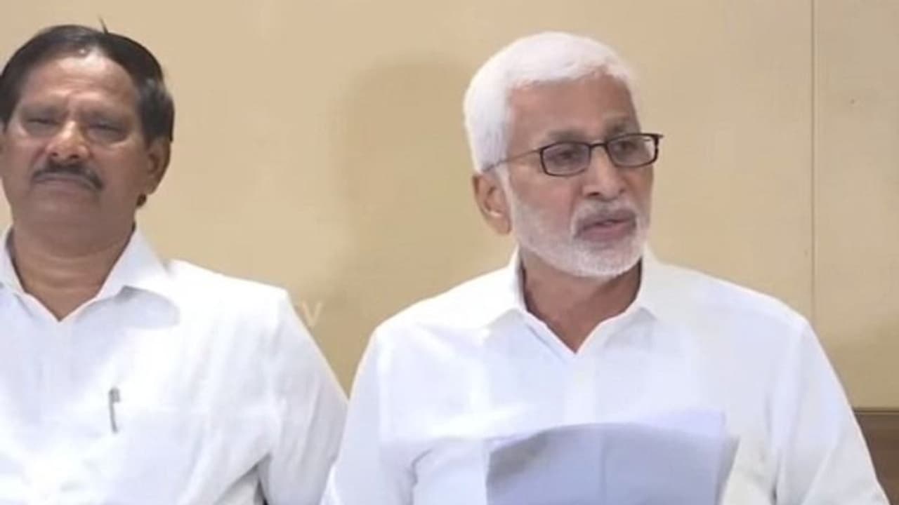 కళింగిరి శాంతితో తన సంబంధం బయటపెట్టిన విజయసాయి రెడ్డి కళింగిరి శాంతితో తన సంబంధం బయటపెట్టిన విజయసాయి రెడ్డి