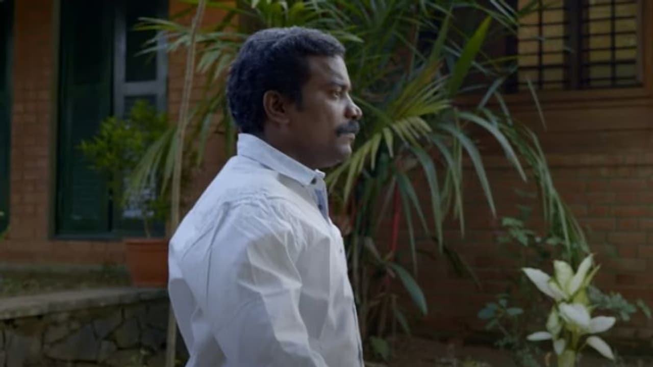 'ആരും കാണാതെ'; 'ഴ' സിനിമയിലെ ഗാനമെത്തി