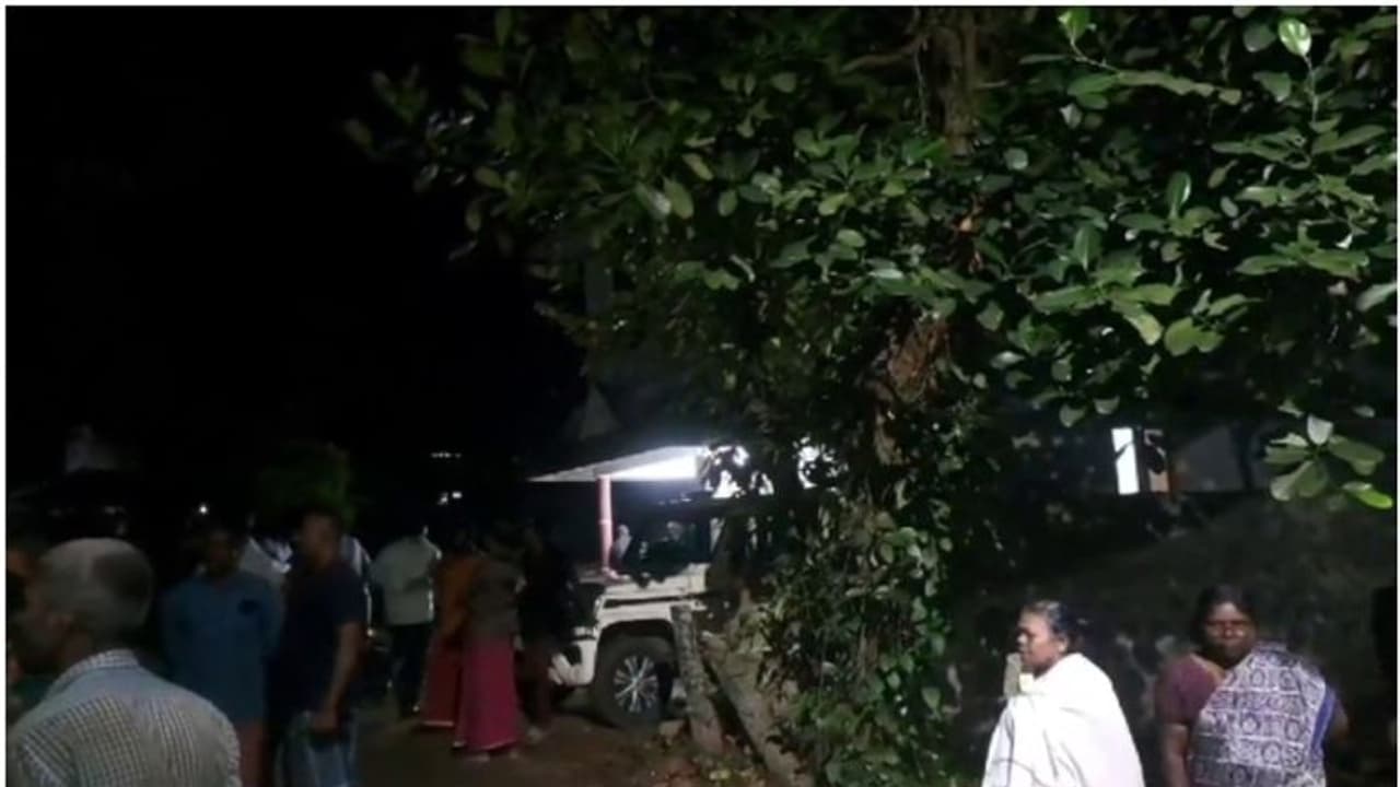 എന്തിന് 45കാരിയെ കൊലപ്പെടുത്തി യുവാവ് ആത്മഹത്യ ചെയ്തു, പിന്നിൽ സാമ്പത്തിക തർക്കമോ? അന്വേഷണം എന്തിന് 45കാരിയെ കൊലപ്പെടുത്തി യുവാവ് ആത്മഹത്യ ചെയ്തു, പിന്നിൽ സാമ്പത്തിക തർക്കമോ? അന്വേഷണം