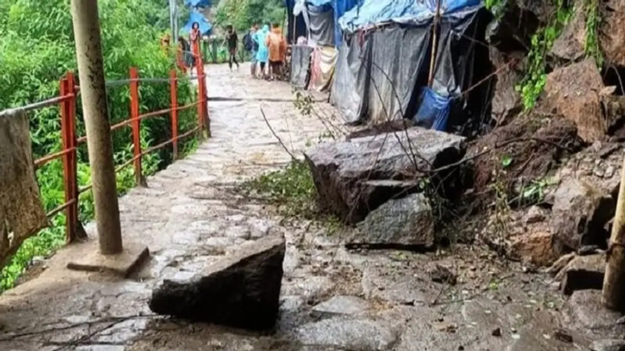 Tragic landslide near Kedarnath: Three dead, two injured as boulders roll down hiking route
