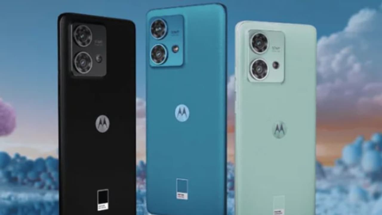 ദാണ്ടേ മോട്ടോറോളയുടെ അടുത്ത ഫോണ്; അവതരണത്തിന് മുമ്പേ ഫീച്ചറുകള് ചോര്ന്നു ദാണ്ടേ മോട്ടോറോളയുടെ അടുത്ത ഫോണ്; അവതരണത്തിന് മുമ്പേ ഫീച്ചറുകള് ചോര്ന്നു