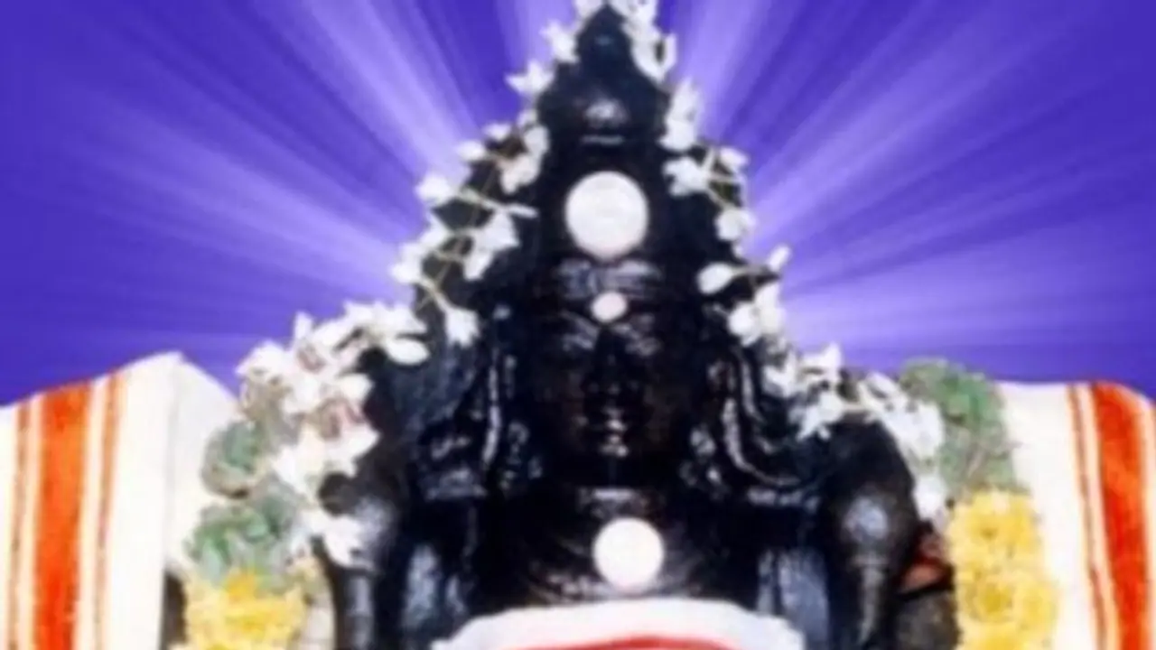 சந்திர தோஷம்; தண்ணியில கண்டமா? மனக்குழப்பம் தீர என்ன பரிகாரம் செய்யலாம்?