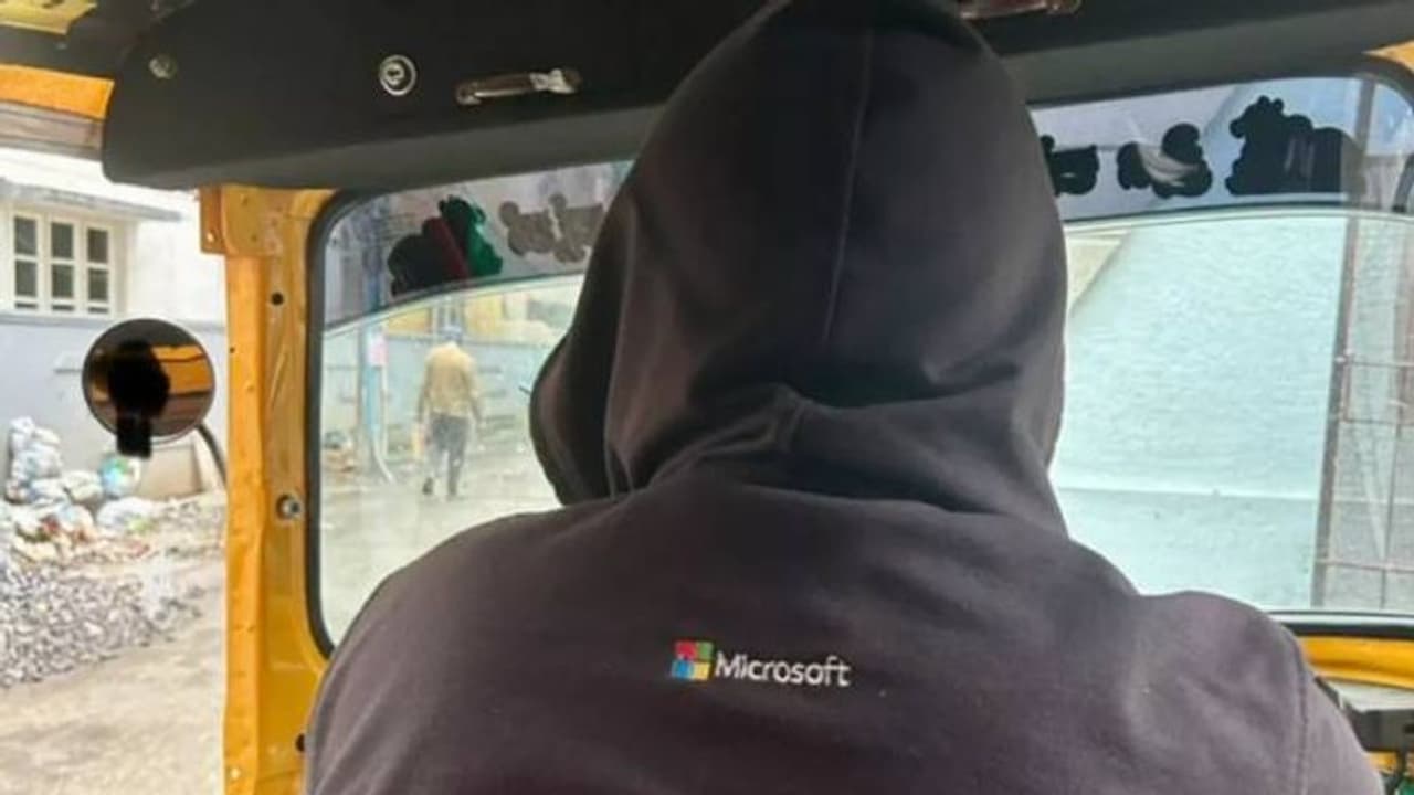 ലീവ് ദിവസങ്ങളിലെ ഏകാന്തത സഹിക്കാൻ വയ്യേ, ഓട്ടോയോടിച്ച് സോഫ്റ്റ്വെയർ എഞ്ചിനീയർ ലീവ് ദിവസങ്ങളിലെ ഏകാന്തത സഹിക്കാൻ വയ്യേ, ഓട്ടോയോടിച്ച് സോഫ്റ്റ്വെയർ എഞ്ചിനീയർ