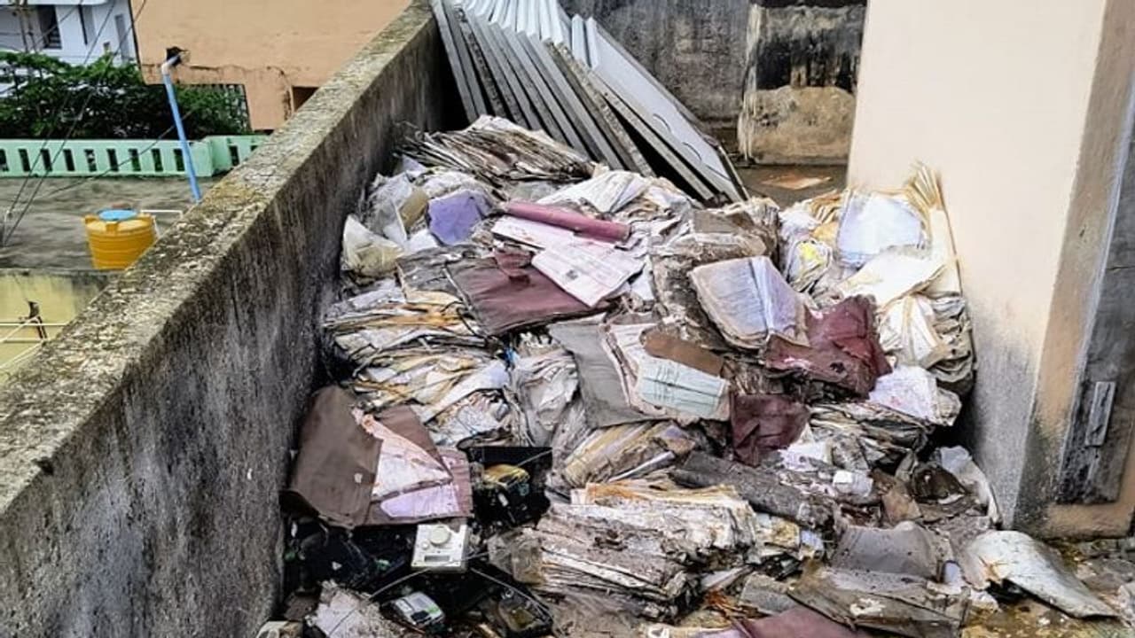 ವಾಲ್ಮೀಕಿ ಆಯ್ತು ಇದೀಗ ದೇವರಾಜ ಅರಸು ನಿಗಮದಲ್ಲಿ ಹಗರಣ?: ರಾತ್ರೋ ರಾತ್ರಿ ಕಡತಕ್ಕೆ ಬೆಂಕಿ ಇಟ್ಟಿದ್ಯಾರು?