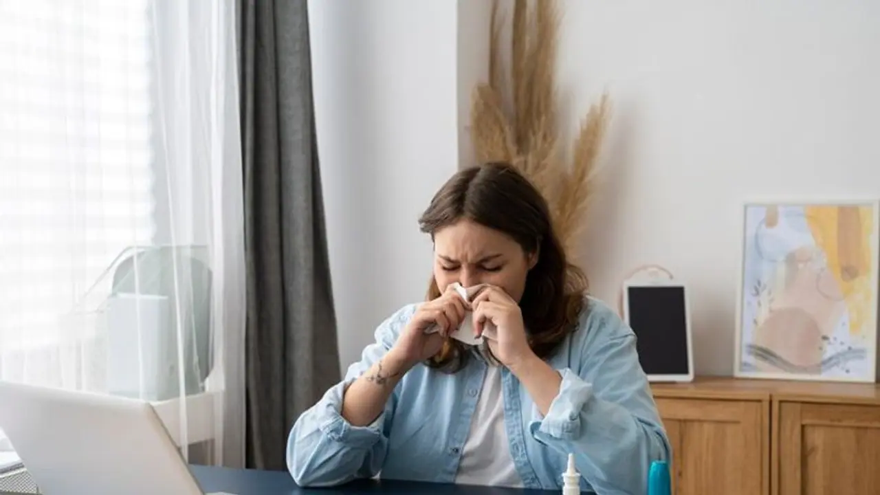 மழைக்காலத்தில் நோய்களிடமிருந்து தப்பிக்க.. இந்த 5 விஷயங்களை மட்டும் ஃபாலோ பண்ணுங்க!