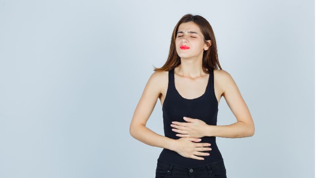 सिर्फ पेट दर्द नहीं, Skin से लेकर Mind तक, पेट खराब होने का देते हैं संकेत