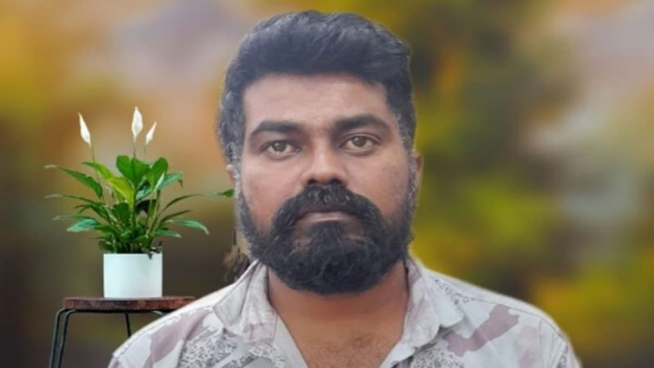 ಬೆಂಗಳೂರು: ಸ್ನೇಹಿತನ ಹೆಂಡತಿಯ ಜೀವ ಉಳಿಸಲು ಕಳ್ಳತನ, ಇಬ್ಬರ ಬಂಧನ ಬೆಂಗಳೂರು: ಸ್ನೇಹಿತನ ಹೆಂಡತಿಯ ಜೀವ ಉಳಿಸಲು ಕಳ್ಳತನ, ಇಬ್ಬರ ಬಂಧನ